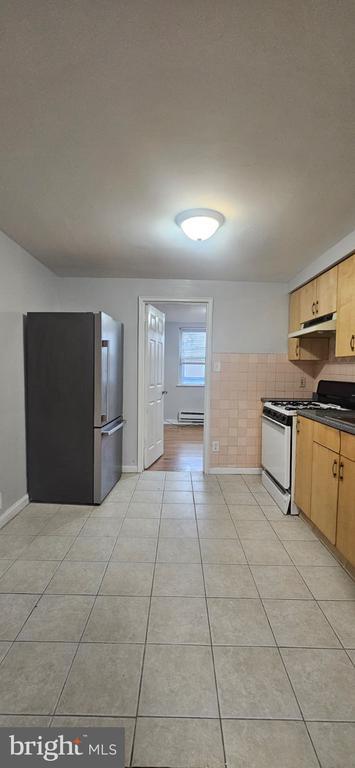 Building Photo - 354 Devereaux Ave