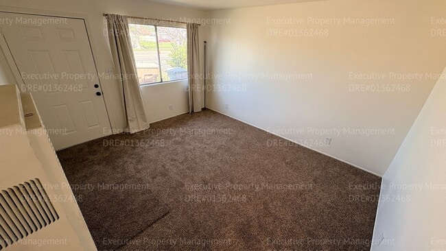 Building Photo - 925 8th St