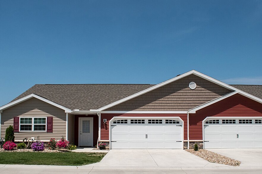 Building Photo - Redwood Cascade Township