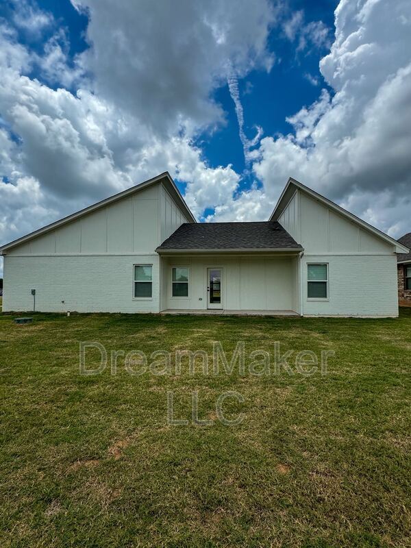 Building Photo - 869 Apple Blossom Wy
