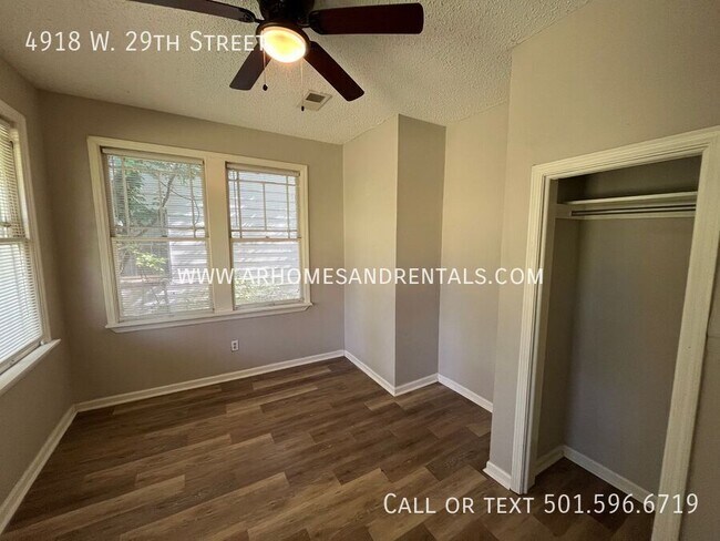 Building Photo - 4918 W 29th St