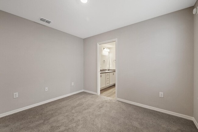 Building Photo - Newer Construction! 4 Beds/2.5 Baths!