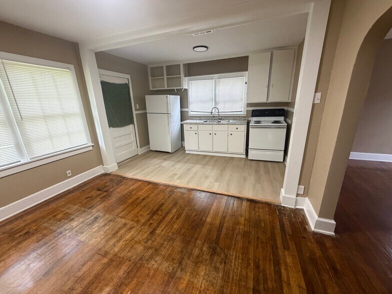 Building Photo - 510 Avondale Ct