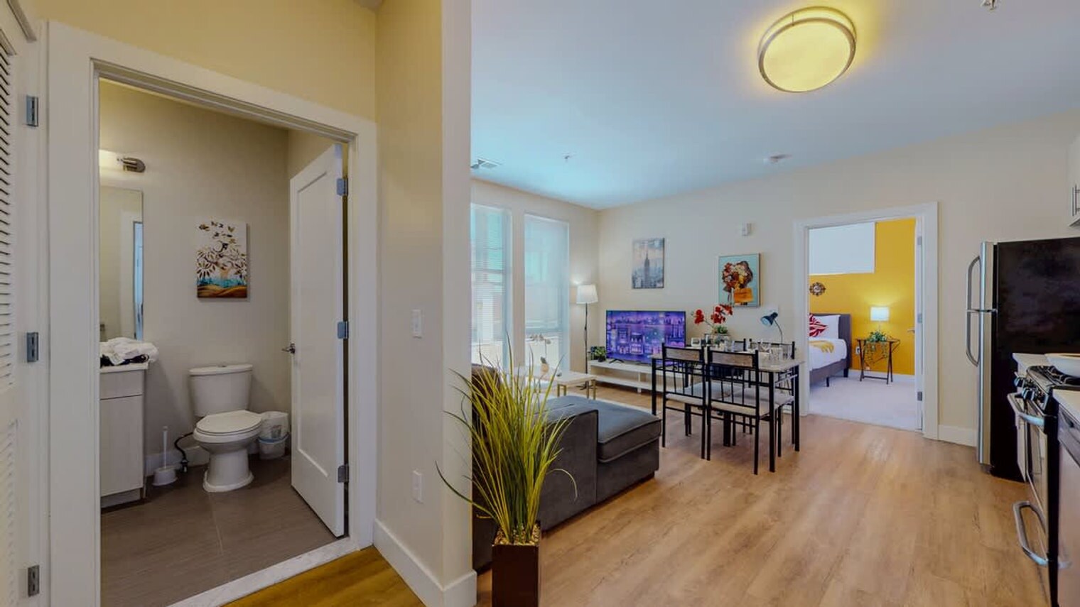 Building Photo - 545 Bedford St