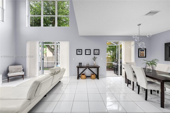 Building Photo - 14972 SW 50th Ct