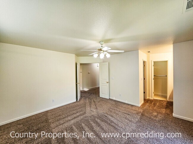 Building Photo - 3 Bedroom House on Cul-De-Sac Available Soon!