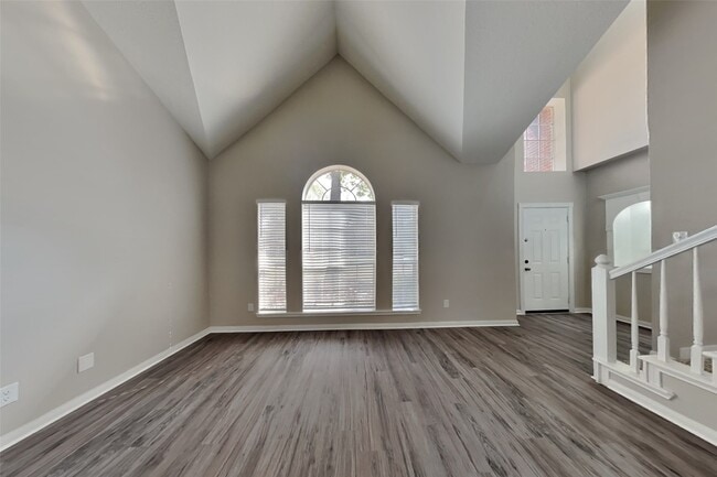 Building Photo - 14306 Cypress Falls Dr