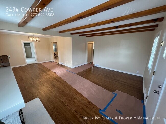 Building Photo - 2434 Cowper Ave