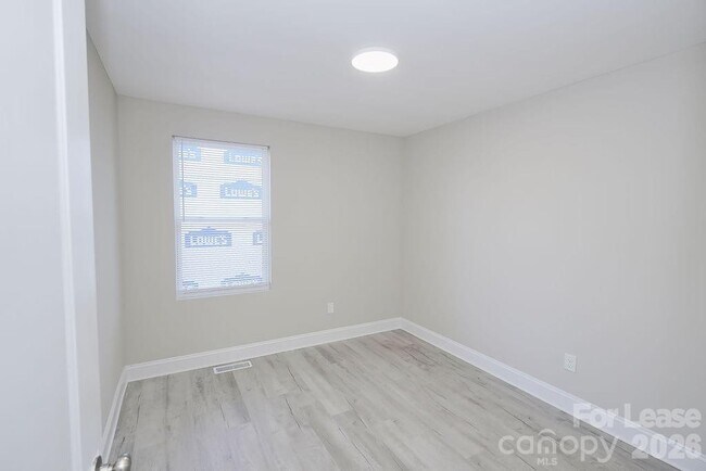 Building Photo - 3825 Westway Dr