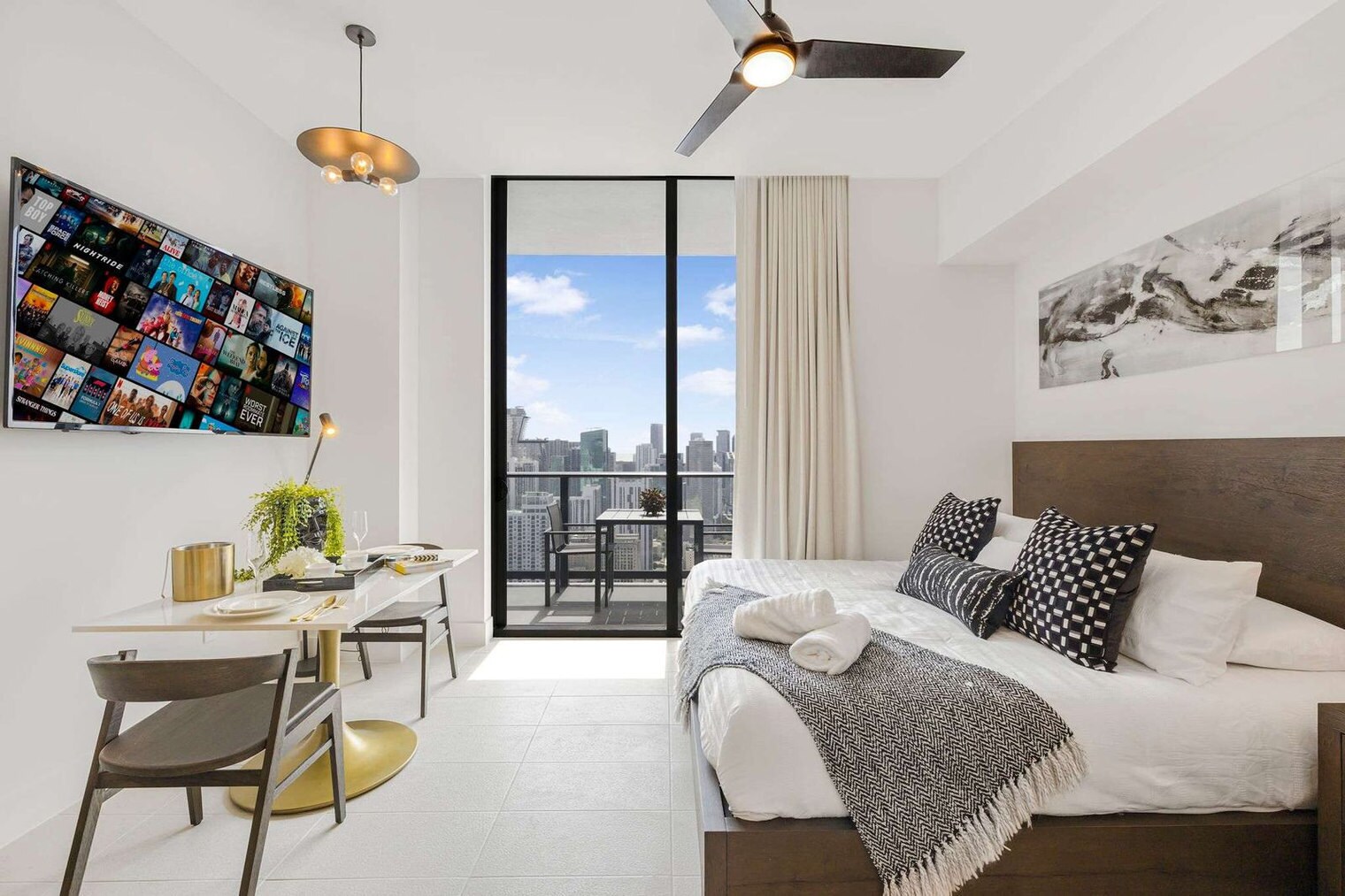 Building Photo - 159 NE 6th St