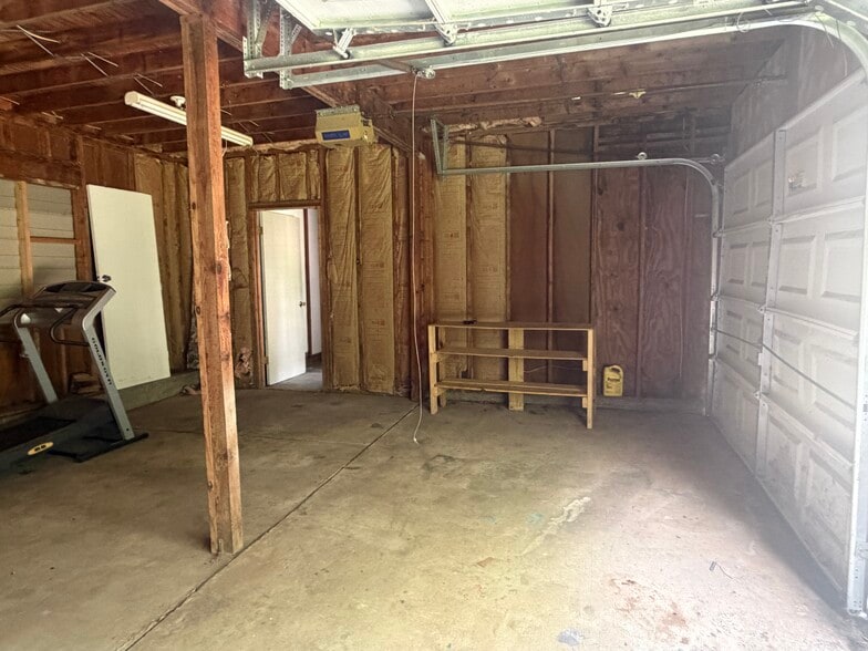 Building Photo - 3056 Dale Hollow Dr