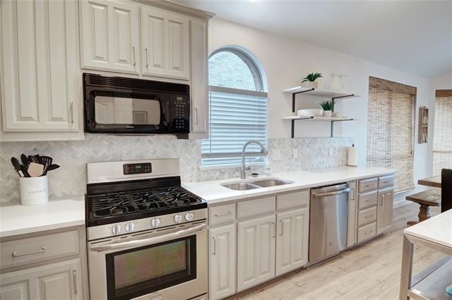 Building Photo - 9636 Hathman Ln