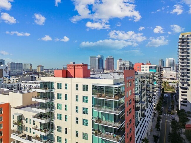 Building Photo - 1208 E Kennedy Blvd