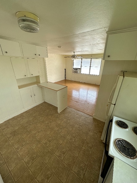 Building Photo - 91-707A-777 Oneula Pl