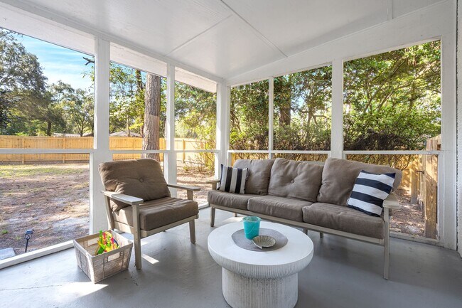 Building Photo - Classic Brick Ranch with Modern Updates and Expansive Backyard