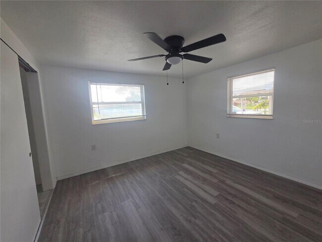 Building Photo - 1731 Dander Dr