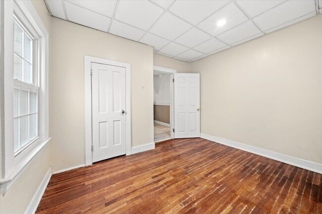 Building Photo - 26 Doubleday St