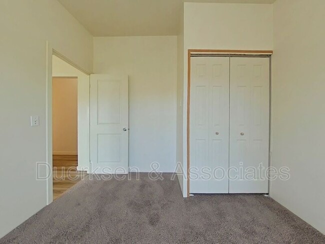 Building Photo - 415 Fir St