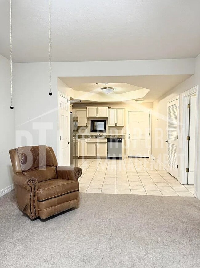 Building Photo - Lovely Condo in Blue Eye, MOVE IN SPECIAL!!!