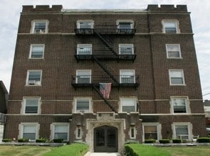 Building Photo - Poplar Place