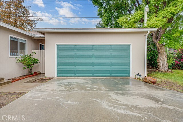 Building Photo - 895 Altura Way