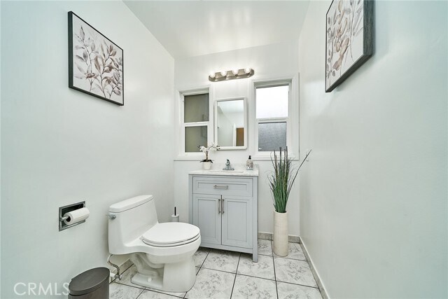 Building Photo - 503 Longden Dr