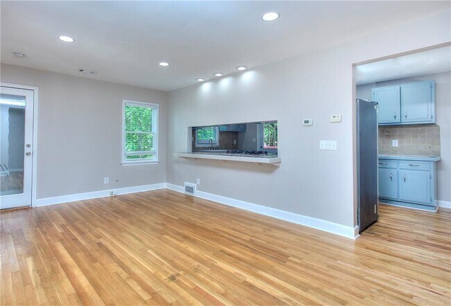 Building Photo - 2067 Brockett Rd