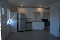Building Photo - Imperial Corner - Available Now - Move in ...
