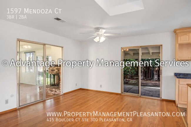 Building Photo - 1597 Mendoza Ct