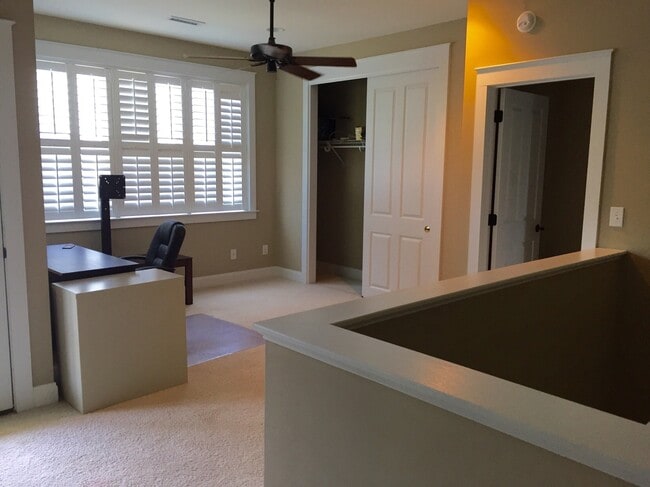 Building Photo - 3 Bedroom 2.5 Bath Townhouse in Eaglewood Retreat - James Island
