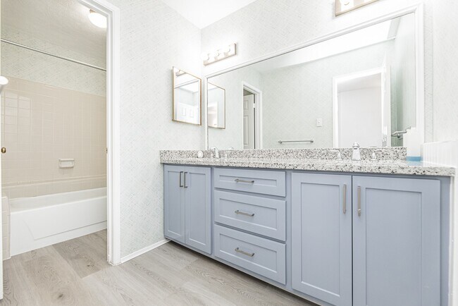 Building Photo - 16814 Kilwinning Dr