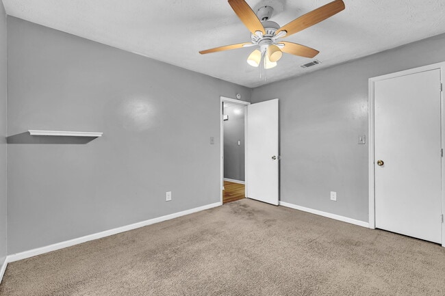 Building Photo - Ashbill