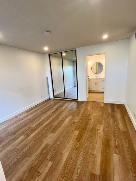 Building Photo - 29105 Thousand Oaks Blvd