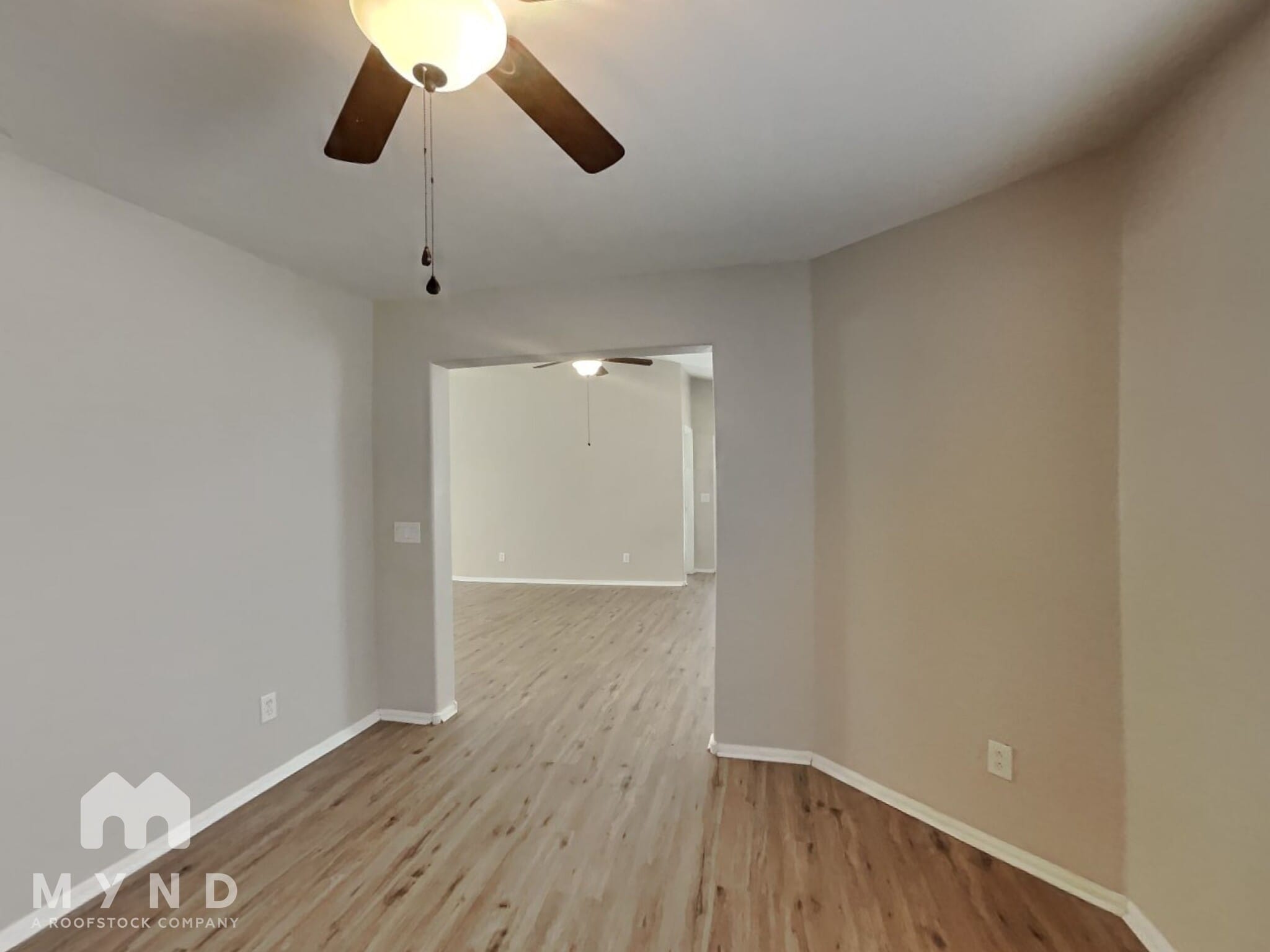 Building Photo - 41613 W Sunland Dr