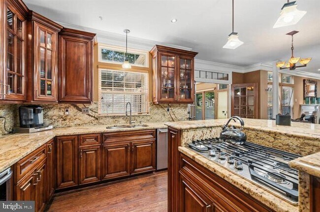 Building Photo - 12104 Guinevere Pl