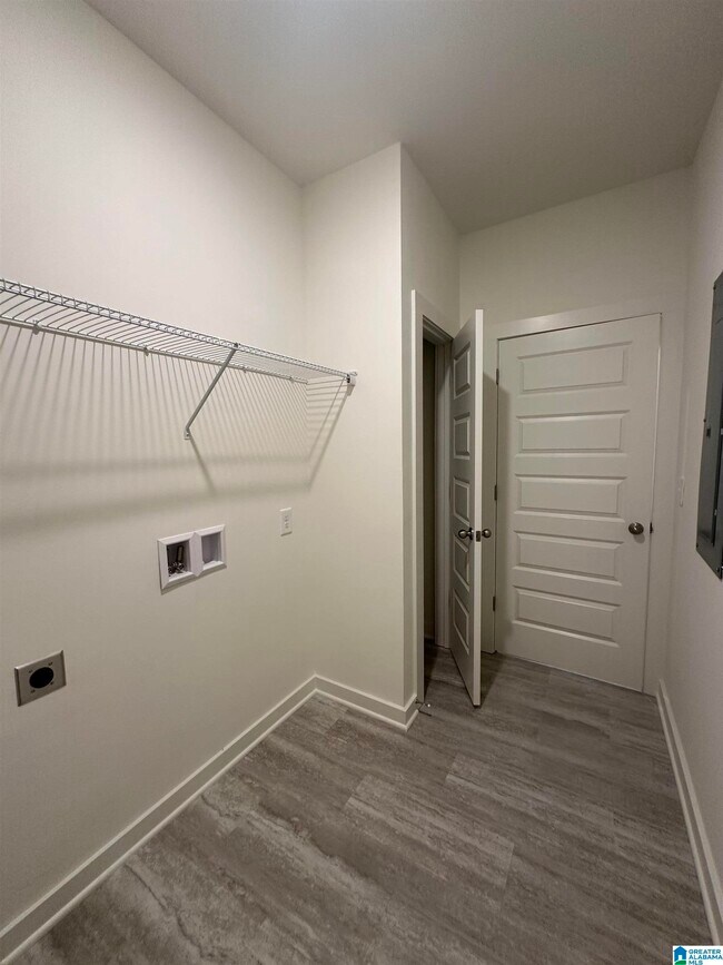 Building Photo - 1010 Unali Ln