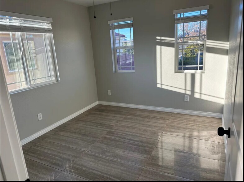 Building Photo - 18182 Celsia Pl