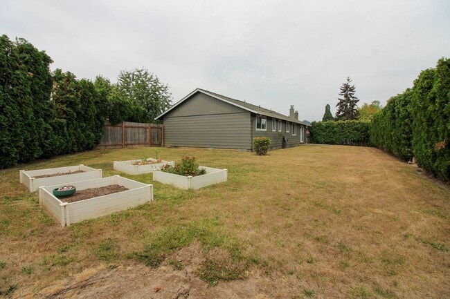 Building Photo - 4998 Arrowood Ct SE