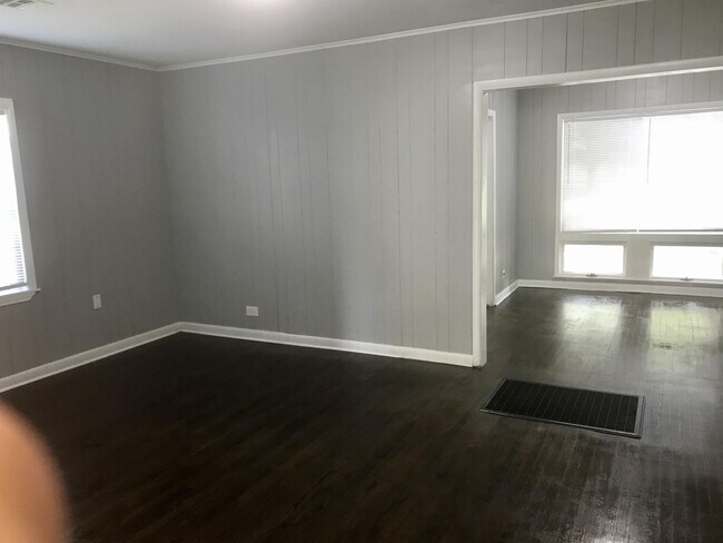 Building Photo - 412 N 34th St