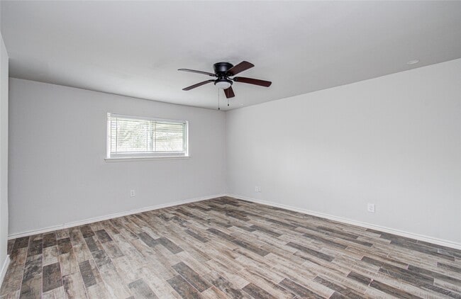 Building Photo - 5507 Braesvalley Dr