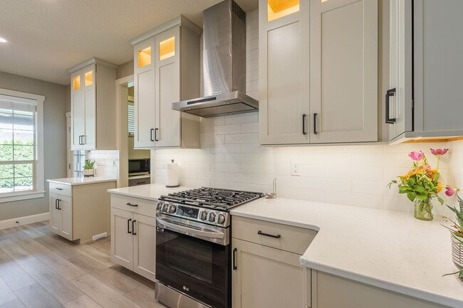 Building Photo - Stunningly Upgraded 4-Bedroom Home in Prime Eagle Location