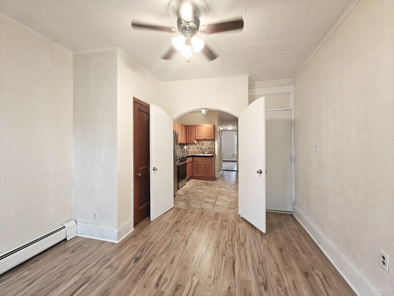 Building Photo - 314 7th Street