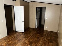 Building Photo - 513 N Avenue F