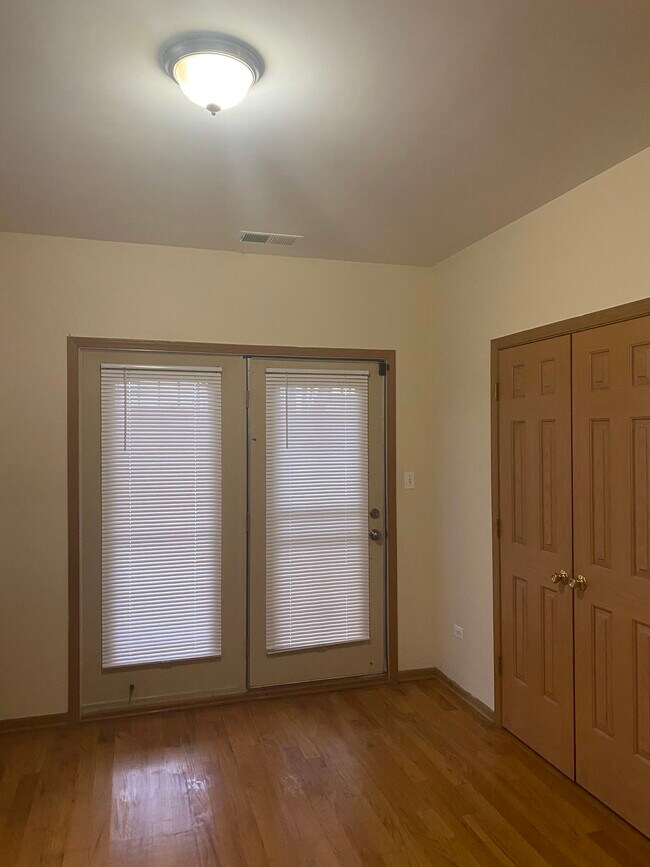 Building Photo - 3000 W Flournoy St