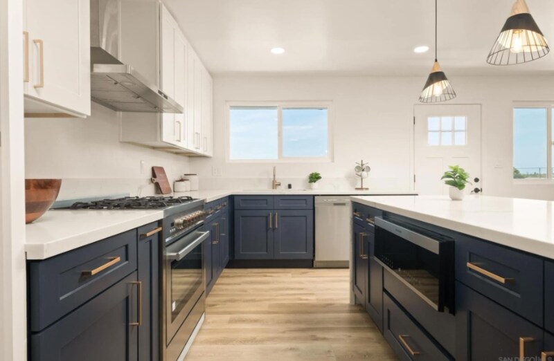 Building Photo - 3781 Ashford St