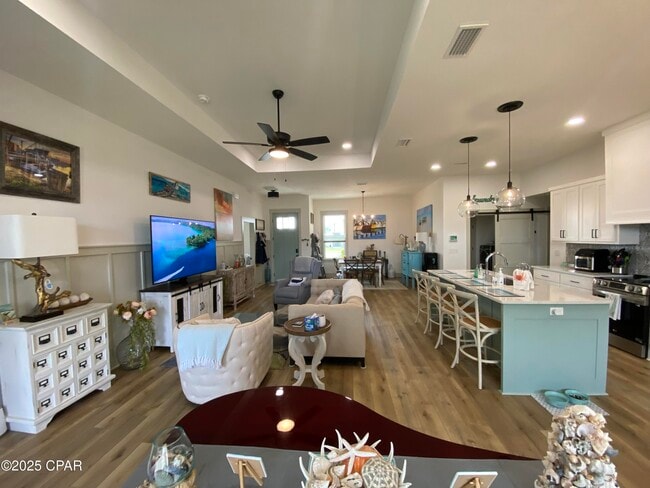 Building Photo - 3784 Redbud Wy