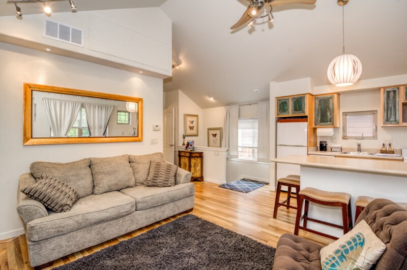 Building Photo - 1804 W Cucharras St