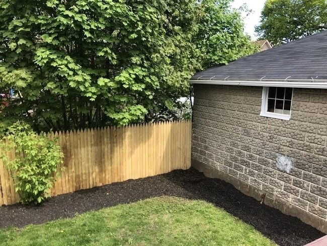 Building Photo - 83 Coburn Ave