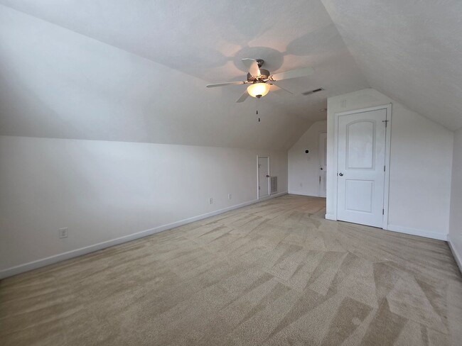 Building Photo - 205 Woodberry Pl