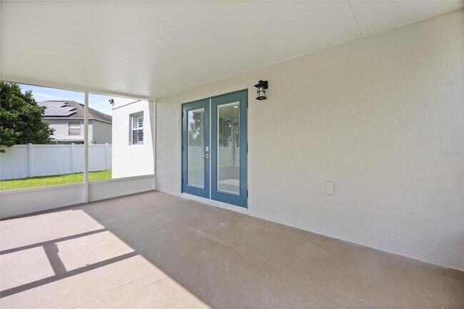 Building Photo - 4510 SE 32nd Pl